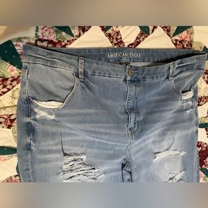 American eagle size 22 distressed jeans